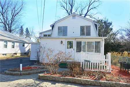 284 Grand View DR Warwick, RI 02886