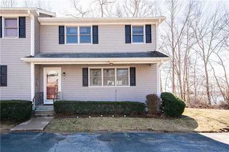 447 Stafford RD, Unit#F4 #F4 Tiverton, RI 02878