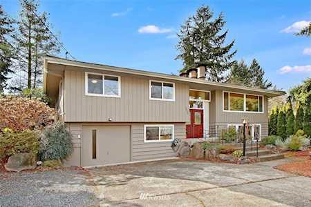 6823 NE 155th Place Kenmore, WA 98028