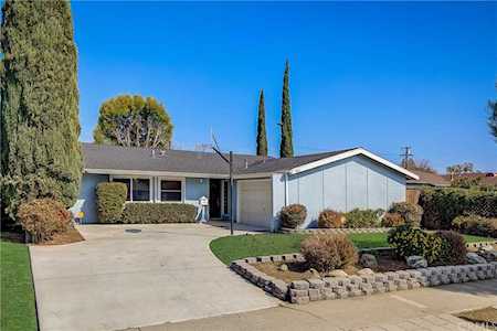 631 W Heather Avenue La Habra, CA 90631