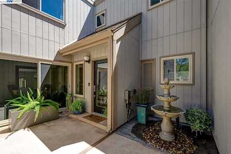 7434 Stonedale Dr Pleasanton, CA 94588