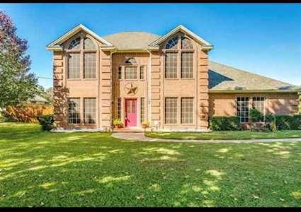 2516 Castle Road Burleson, TX 76028