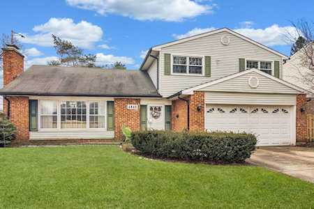 1815 S Ridge Dr Arlington Heights, IL 60005