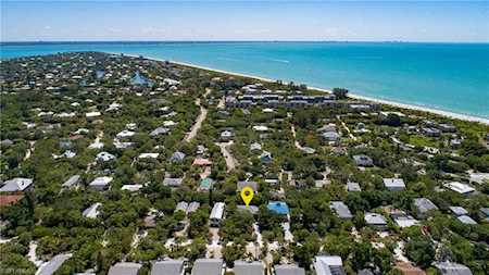 730 Cardium St Sanibel, FL 33957