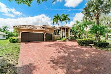 6005 NW 99th Ave Parkland, FL 33076