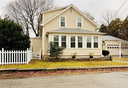 73 Becker AV East Providence, RI 02915