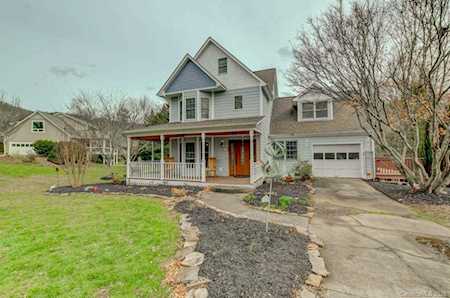 201 Woodland Ct Black Mountain, NC 28711