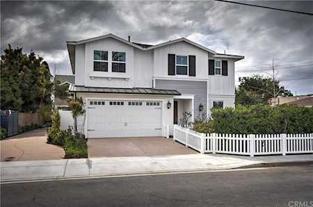 117 Cecil Place Costa Mesa, CA 92627