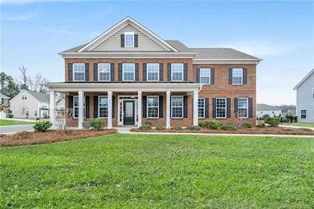 2094 Feldspar Dr Davidson, NC 28036