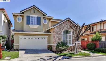 5941 Topsfield Circle Dublin, CA 94568