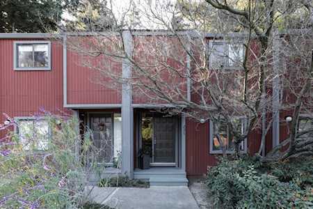 221 Cypress Point Dr Mountain View, CA 94043