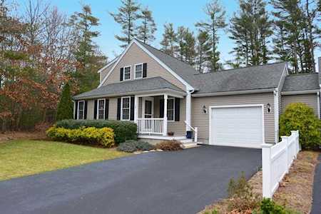 18 Elisha Dr #18 Middleboro, MA 02346