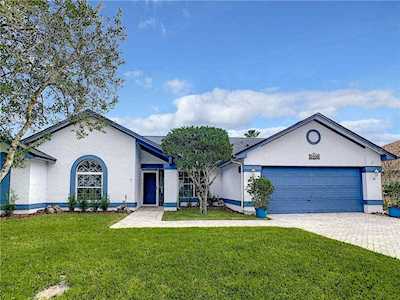 2140 Firestone Court Oviedo, FL 32765