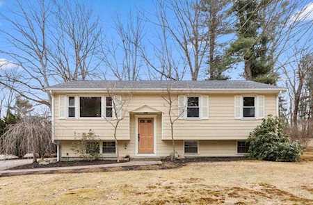 190 Chamberlain Street Holliston, MA 01746