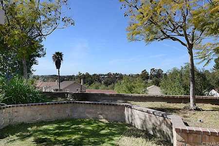27981 Faroles Mission Viejo, CA 92692