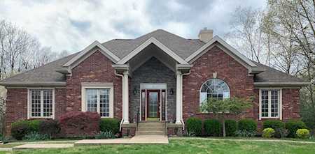 208 Owl Ridge Rd Shelbyville, KY 40065