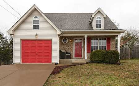 802 Starglen Ct Smyrna, TN 37167