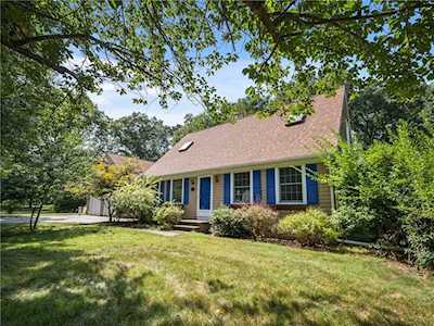 181 Cole DR North Kingstown, RI 02852