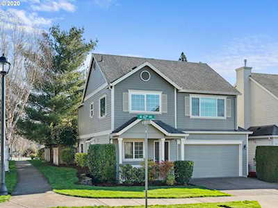 798 NE 63rd Ave Hillsboro, OR 97124