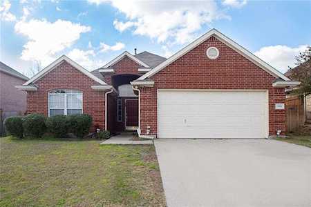 5504 Champlain Drive Fort Worth, TX 76137