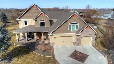 12294 W Pinewood River Lane Star, ID 83669
