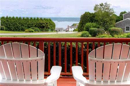 34 Caiger LANE Portsmouth, RI 02871