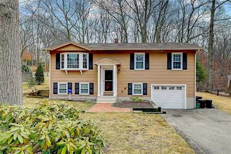67 Stirling DR Glocester, RI 02857