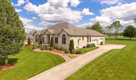 521 Creek Side Dr Shelbyville, KY 40065