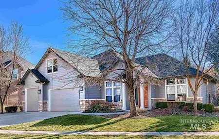 543 E Greencreek Ct Eagle, ID 83616