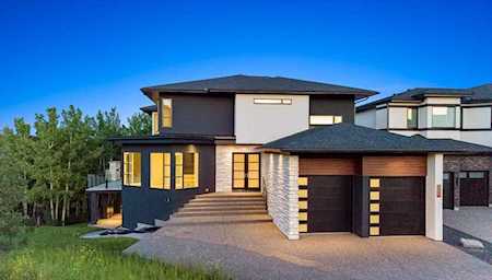 234 Fortress Bay SW Calgary, AB T3H 0T3