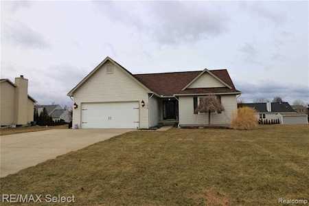 1272 Theresa Dr Fenton Twp, MI 48430