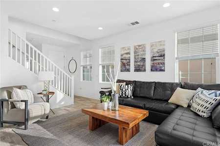 2633 Clarion Lane Costa Mesa, CA 92626