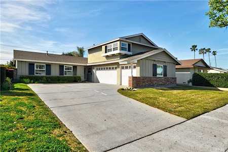 17121 Santa Suzanne Street Fountain Valley, CA 92708