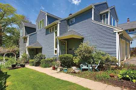 749 Heath St #749 Brookline, MA 02467