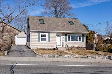 80 Willett AV East Providence, RI 02915