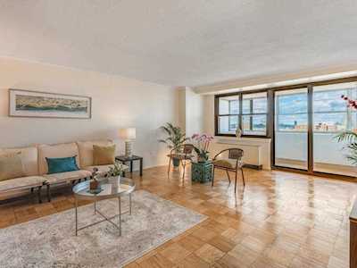 9 Hawthorne Pl #11D Boston, MA 02114