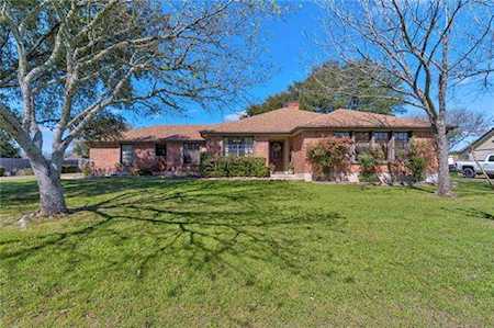 320 Verbena Dr Kyle, TX 78640