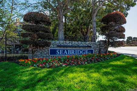 8212 Mainsail Drive #102 Huntington Beach, CA 92646