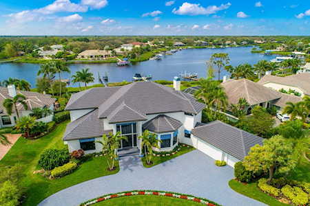 18411 SE Lakeside Drive Tequesta, FL 33469