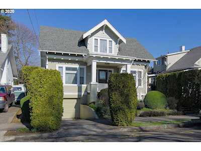 3863 SE Salmon St Portland, OR 97214