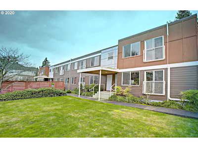 3866 SE Taylor St #201 Portland, OR 97214