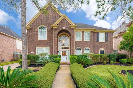 2503 Lansing Circle Pearland, TX 77584