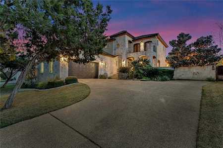 12 Stillmeadow Dr The Hills, TX 78738