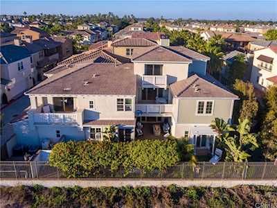 8250 Noelle Drive Huntington Beach, CA 92646