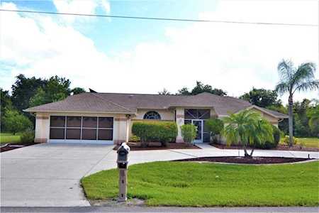 588 Posadas Circle Punta Gorda, FL 33983
