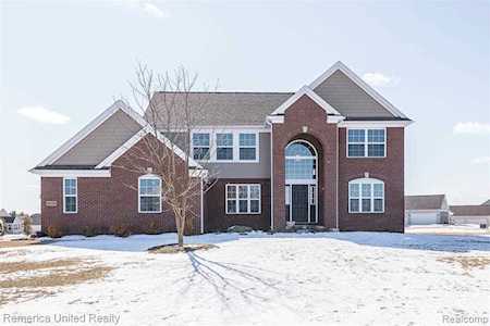 5879 Tyler Ct Dexter, MI 48130