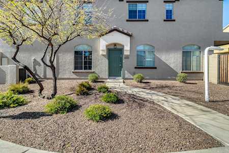 2725 E Mine Creek Road #1044 Phoenix, AZ 85024