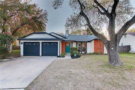 2617 Aylesbury Ln Austin, TX 78745