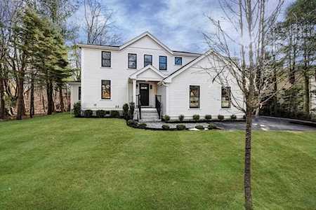 102 Thurston Road #102 Newton, MA 02464