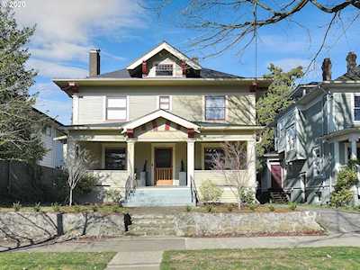 1915 NE Wasco St Portland, OR 97232